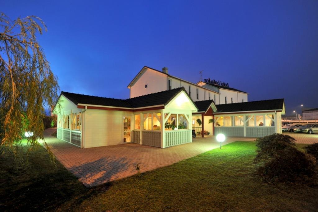 La Chapelle-Saint-Luc B Hotel Troyes Aeroport מראה חיצוני תמונה